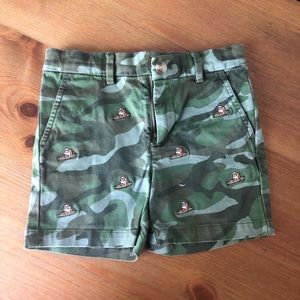 Toddler boys camo shorts w/bulldogs